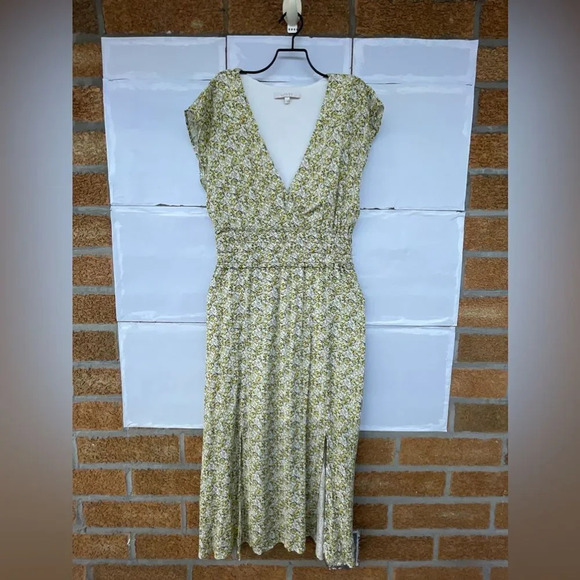 WAYF Leanne Double Slit Smocked Midi Dress small - Picture 3 of 13